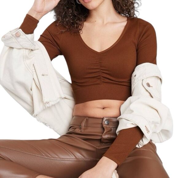 NEW Wild Fable Brown Long Sleeve V-Neck Front Cinch Fitted T-Shirt XS - Picture 1 of 7